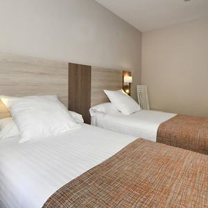 Habitación Estándar con 2 Camas Individuales